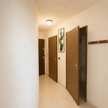 Appartement Avec Terrasse Juan-les-pins 5 Min De La Antibes